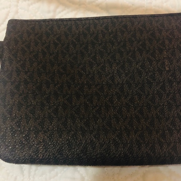 MK belt bag. - Picture 3 of 7